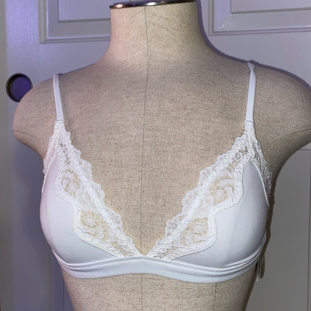 skims triangle bralette